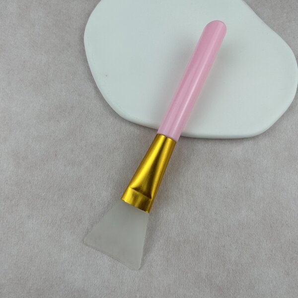 Silicon mud mask applicator