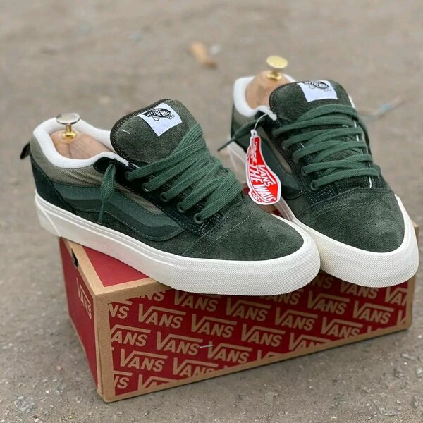 Vans skool knu
