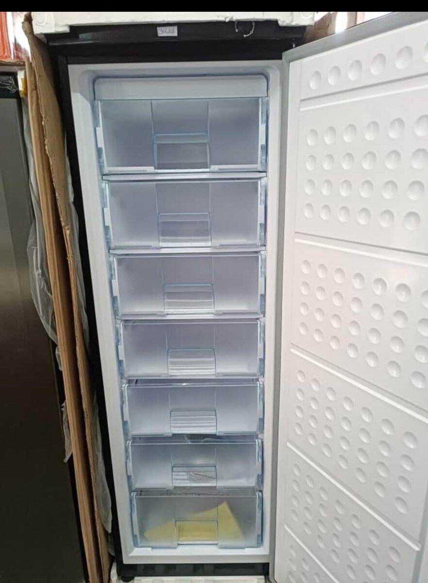SMART TECHNOLOGY Congélateur Vertical 7 Casiers - 350 L - Gr