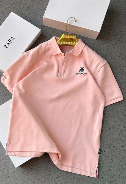 Givenchy club tees