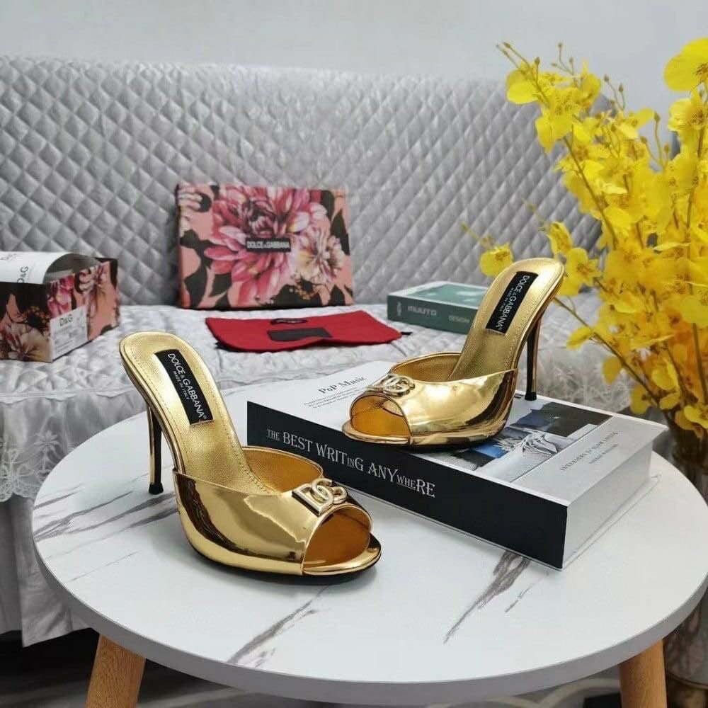 Ladies slipper heel