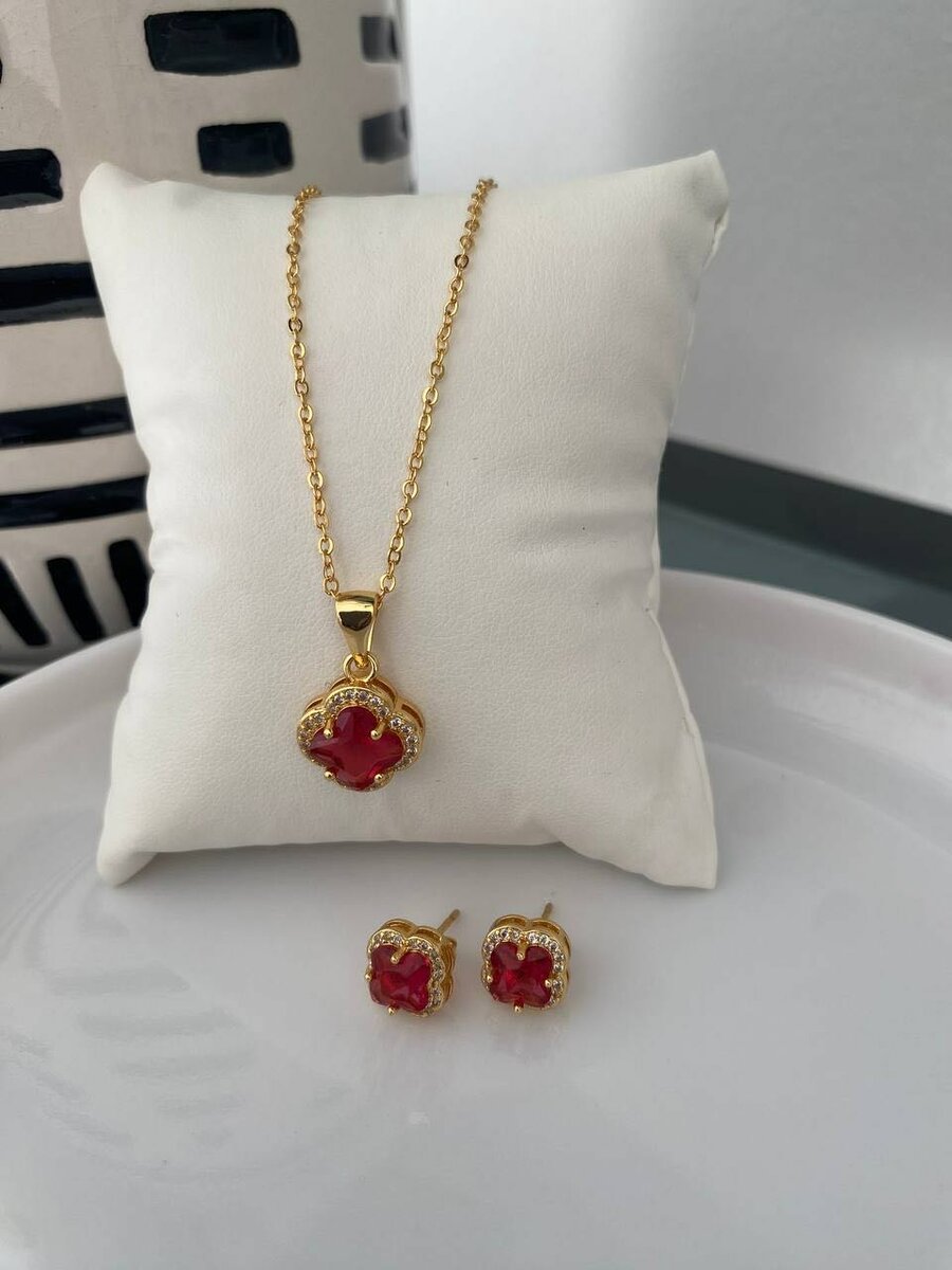 Parure Collier et Boucles Rubis