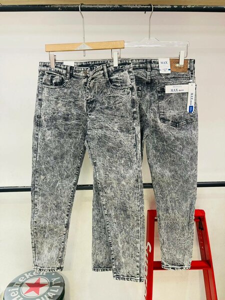 Quality plain jeans