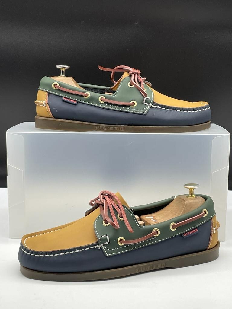 Sebago dockside
