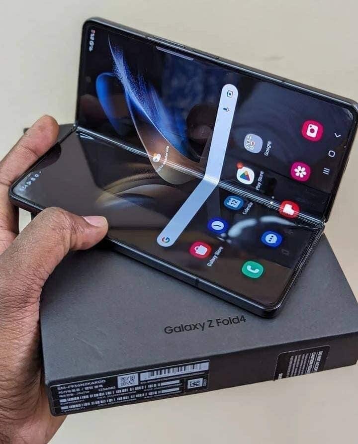 Samsung Z fold 3