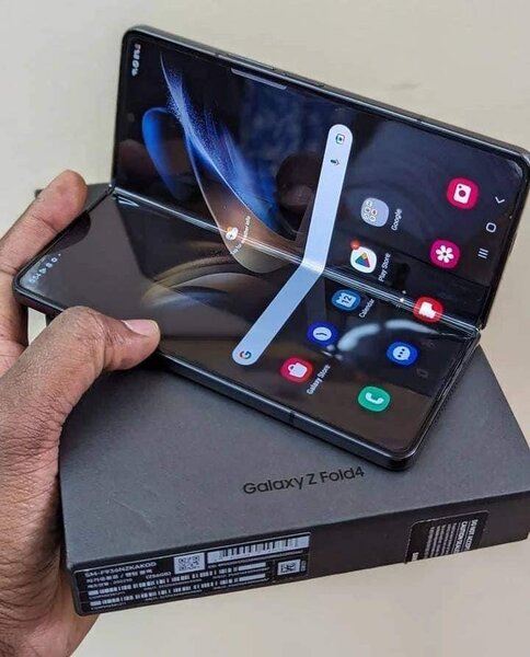 Samsung Z fold 3