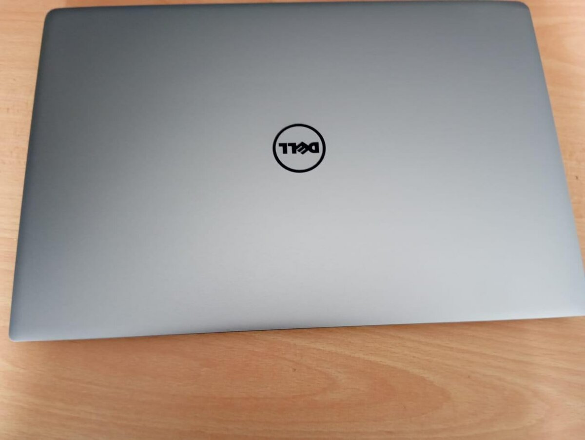 DELL XPS