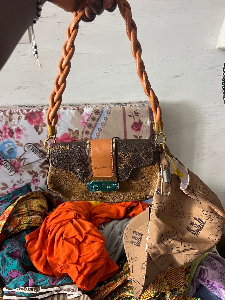 Sac et chapeau