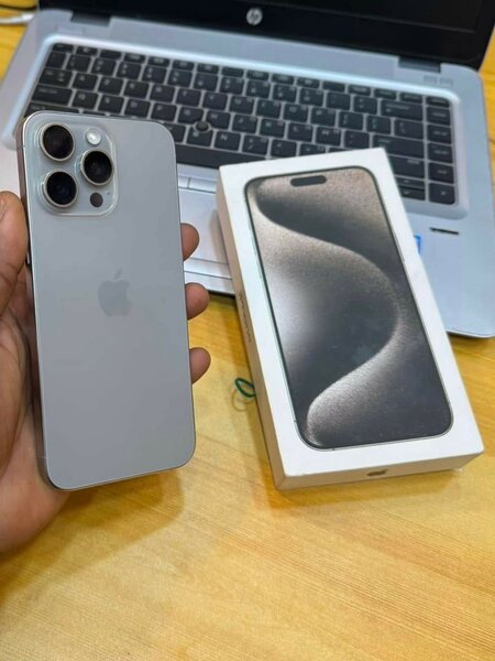 iPhone 15 Pro 128go