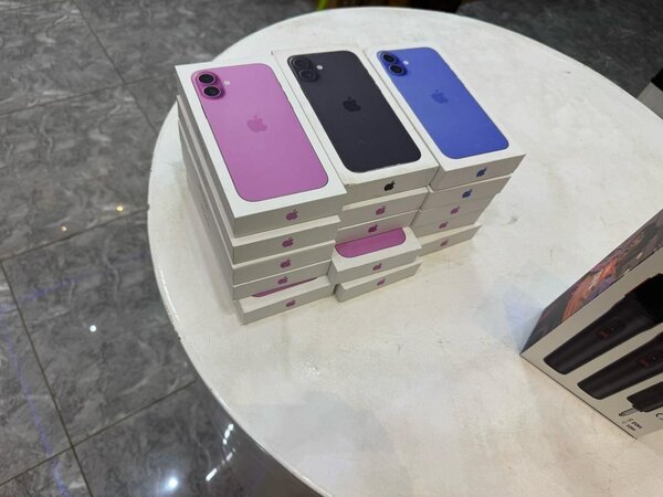iPhone 16
