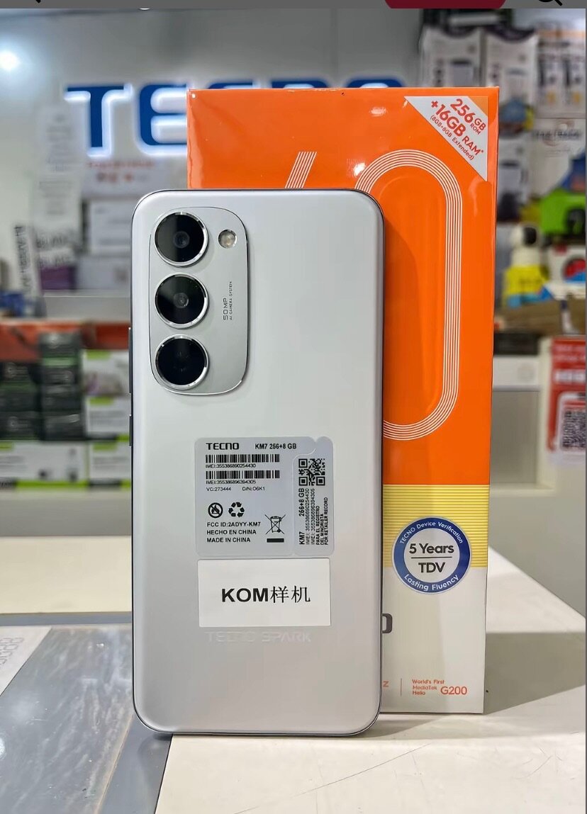 TECNO SPARCK 40