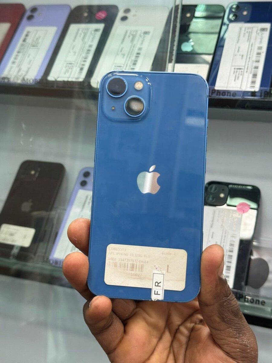 iPhone 13 simple
