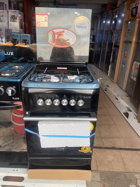 Cuisinière ilux 4 feux deux feux dans le four