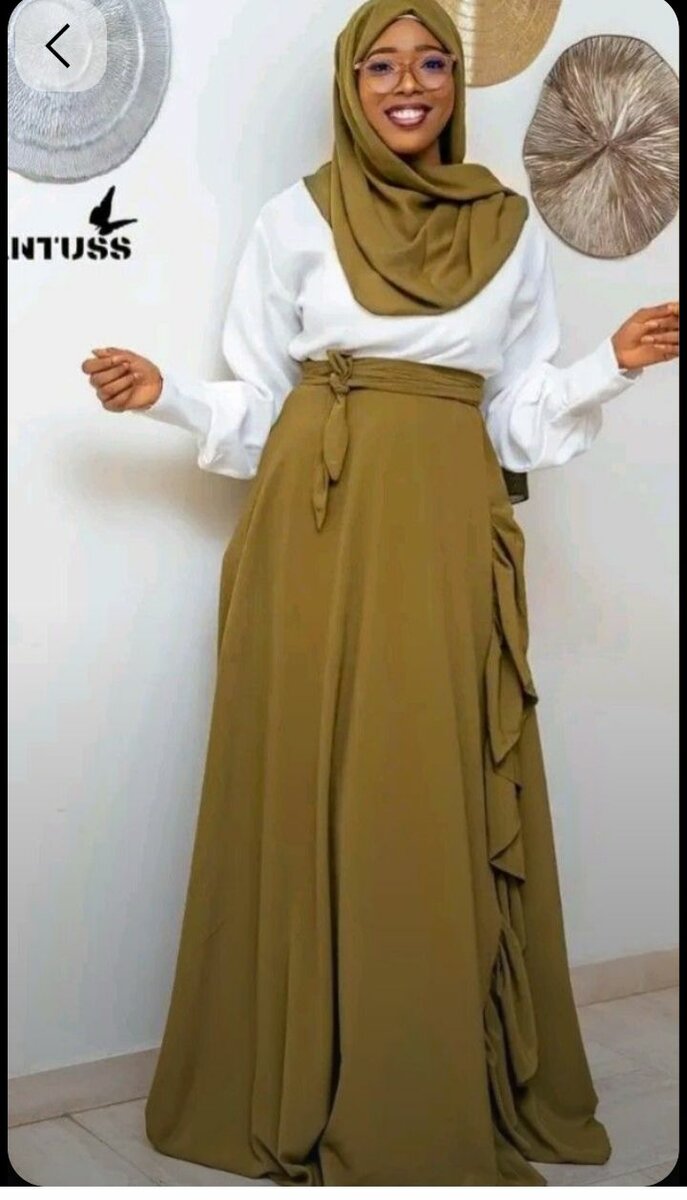 Maxi jupe avec ceinture élégante
