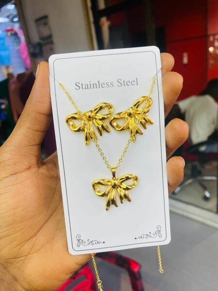Necklace set