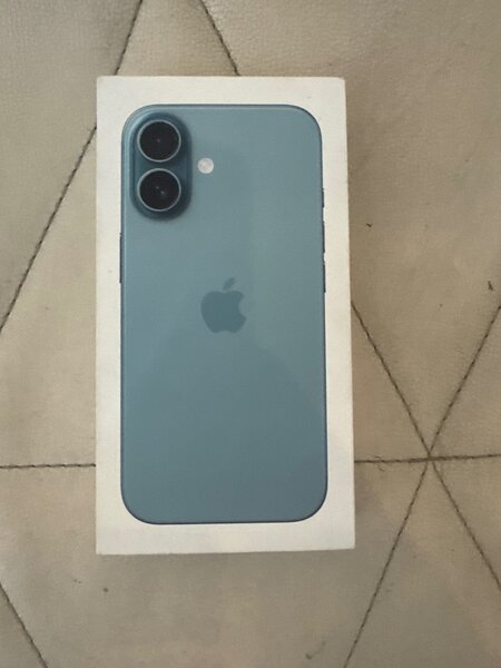 iPhone 16