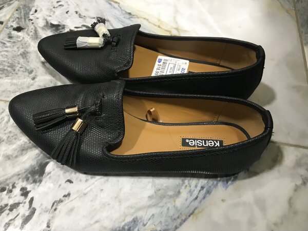 Ladies down shoe