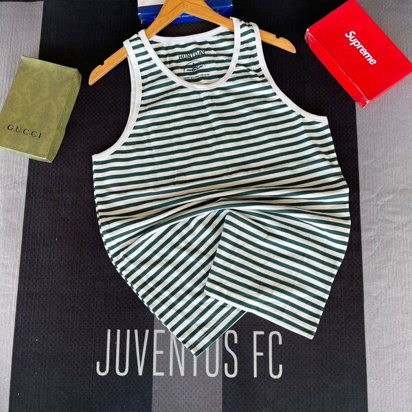 Men armless top