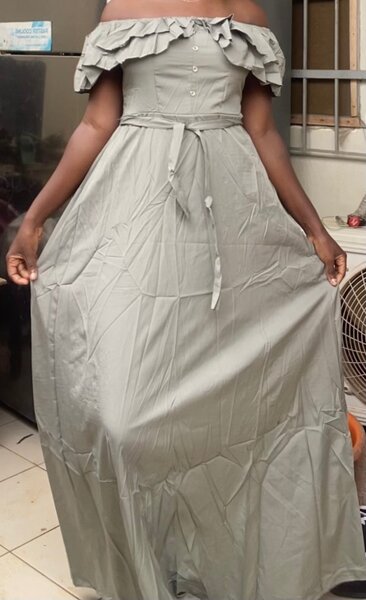 Robe Longue Épaules Dénudées