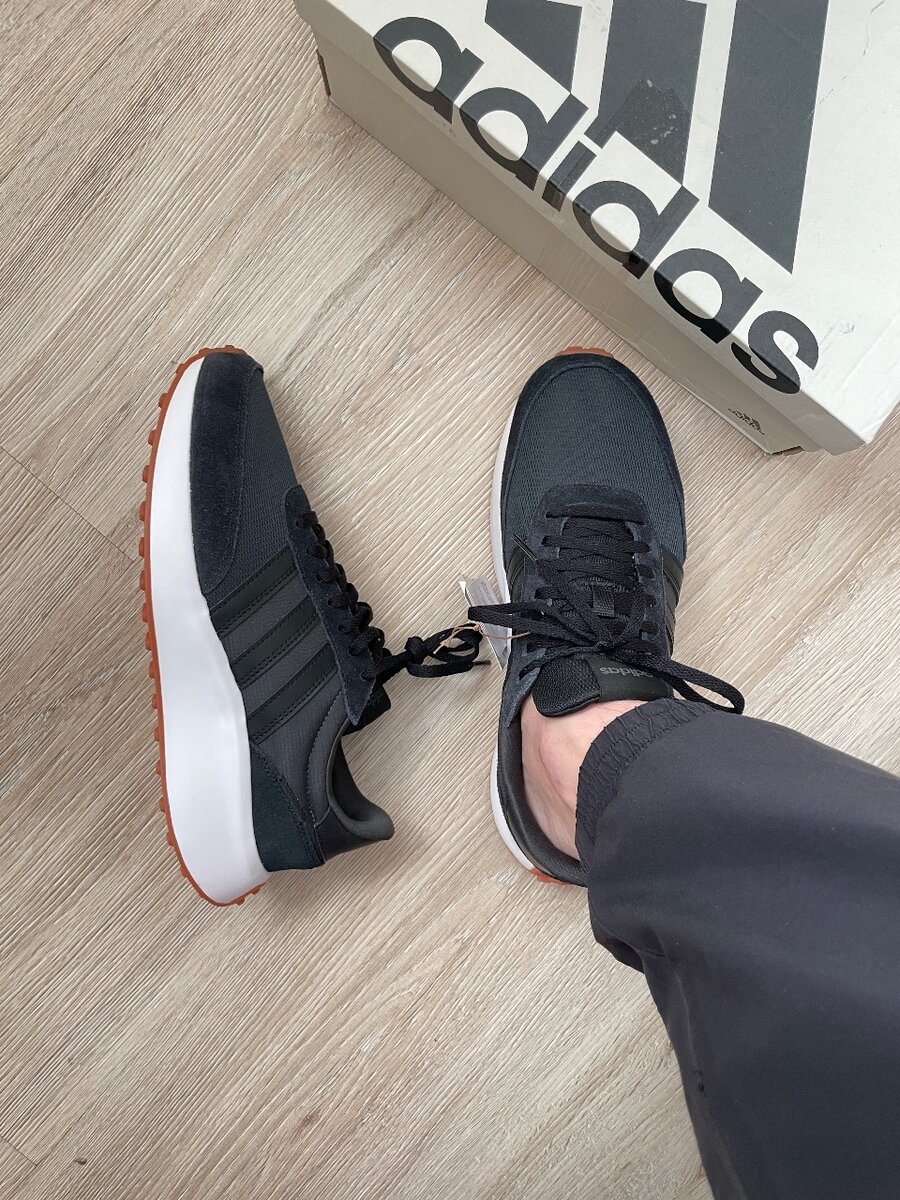 Adidas 70s