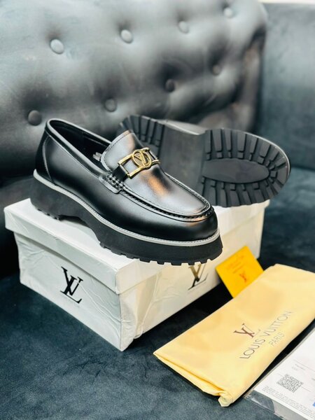 Mocassins homme élégants Louis Vuitton