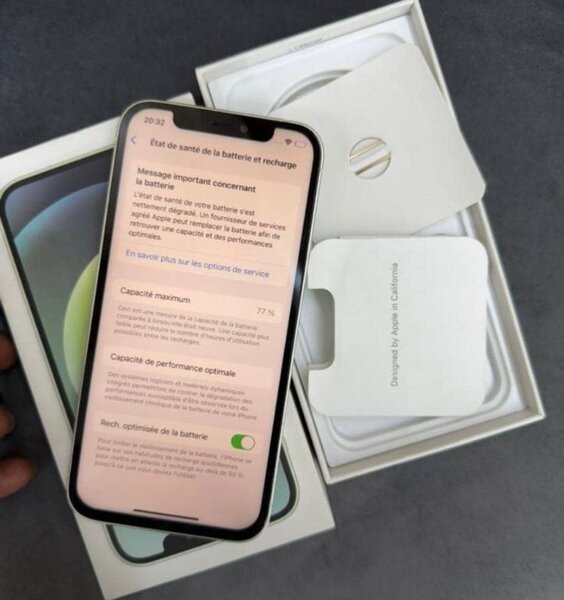 iPhone 12 Simple