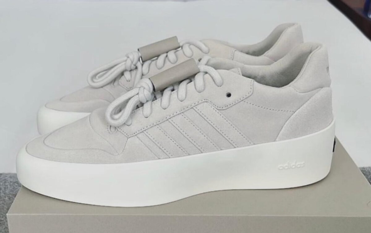 Chaussures Adidas