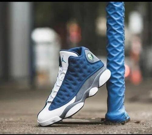 NIKE MONTANTE