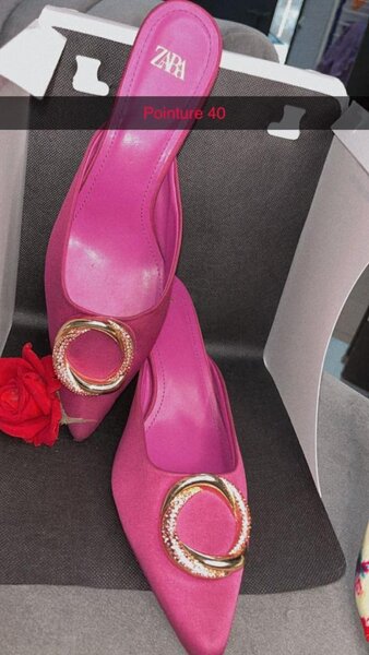 Talons pour femme tendance en fin de série