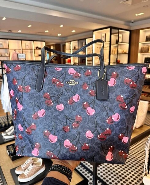 Cherry bag