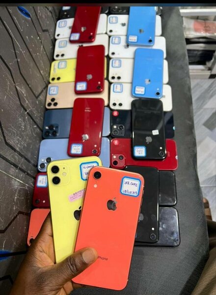 IPHONE XR 128 GB