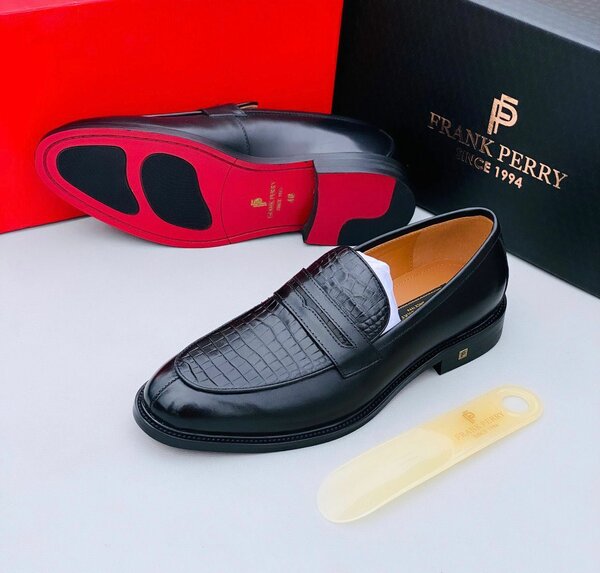 Lace less Shoe