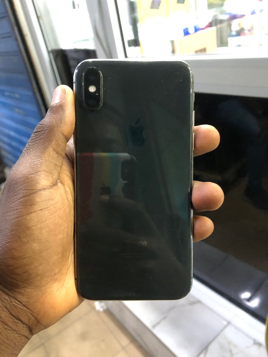 iPhone X