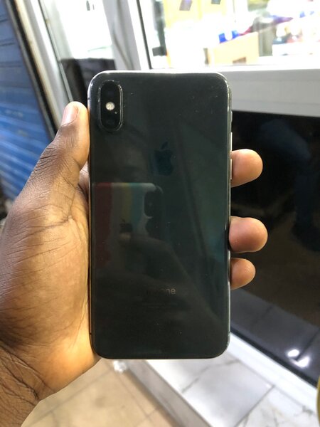 iPhone X