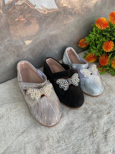 Bow tie shoes