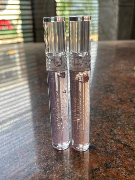 Lip gloss