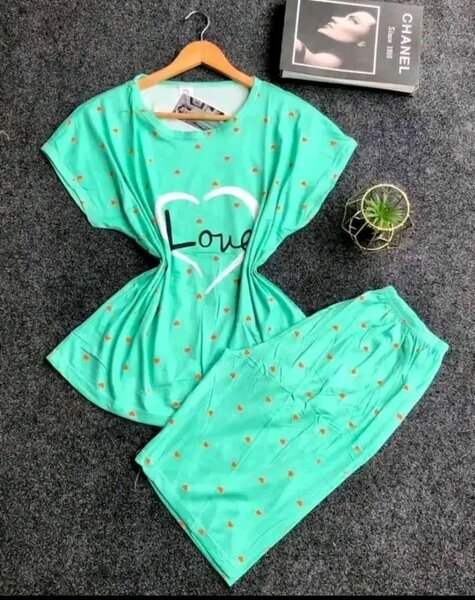 Ladies top and down