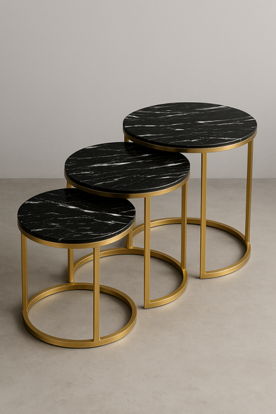 Tables basses en marbre noir