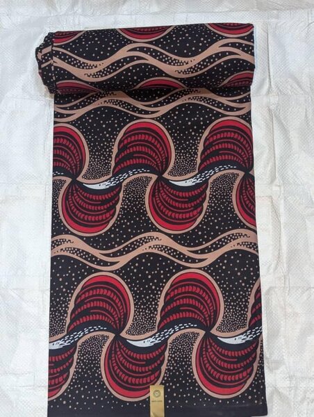 Tissu rouge brun