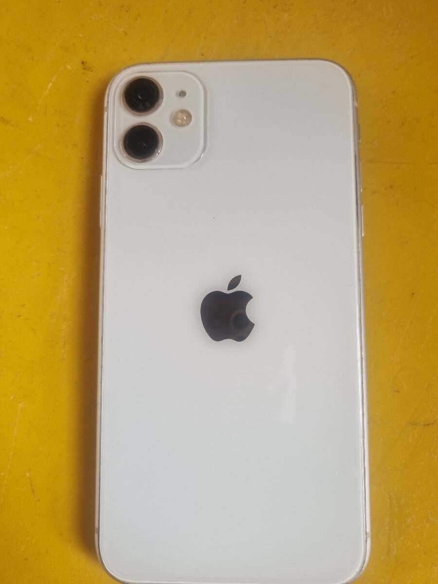 iPhone 11