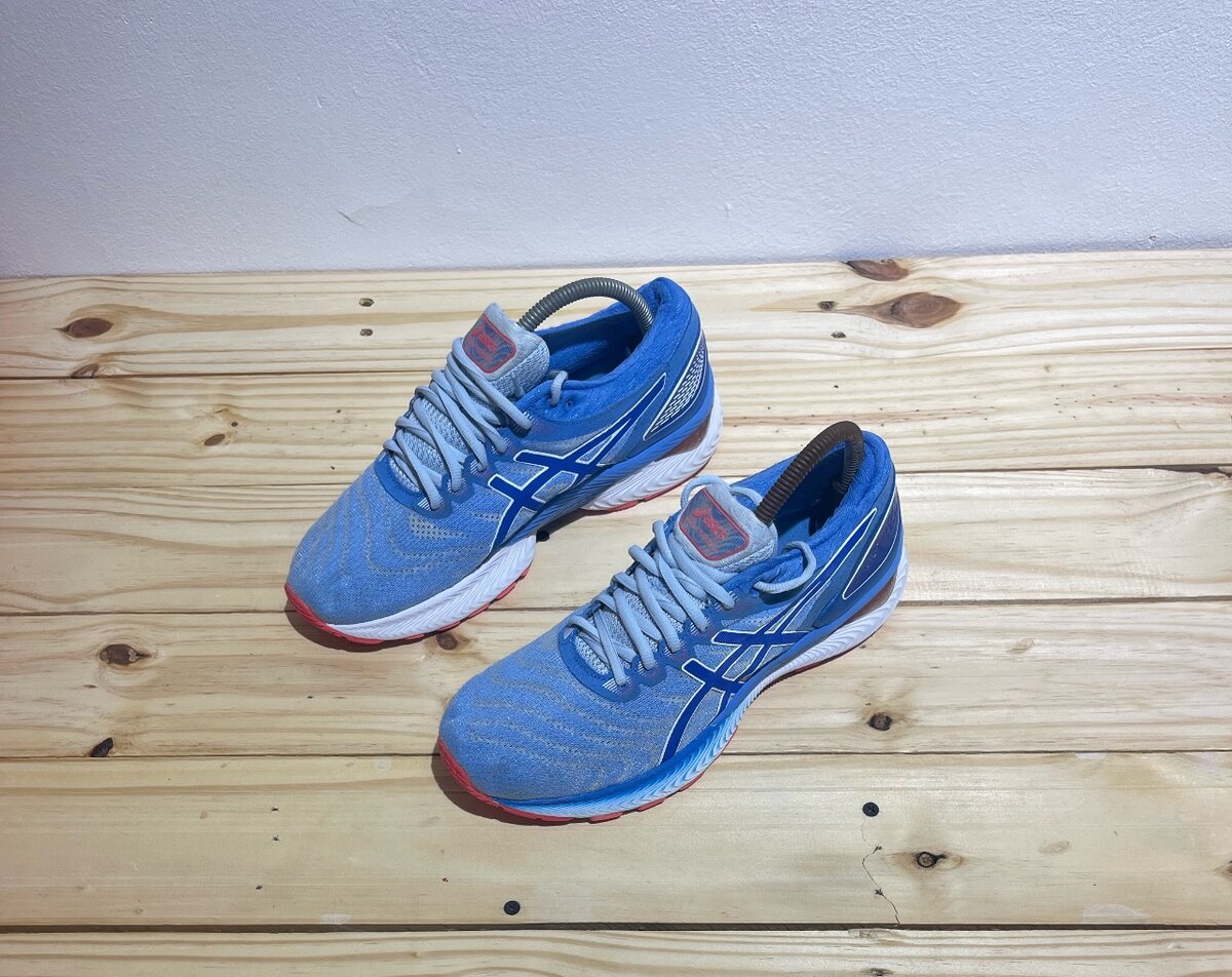 ASICS size 40.5