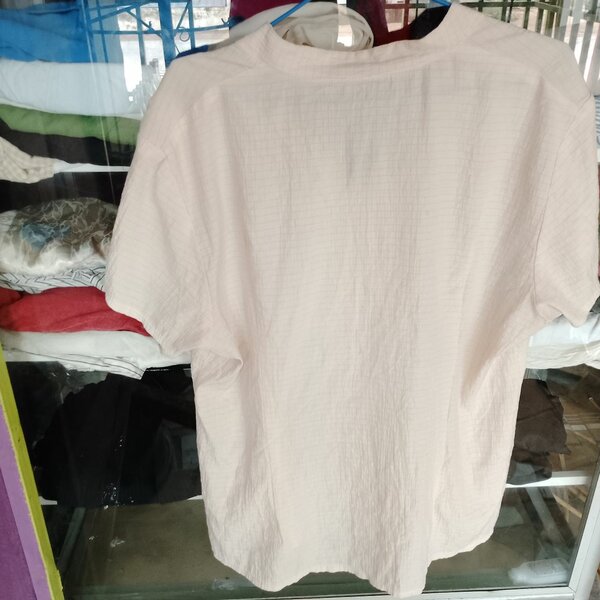 T-shirt en coton brodée papillons