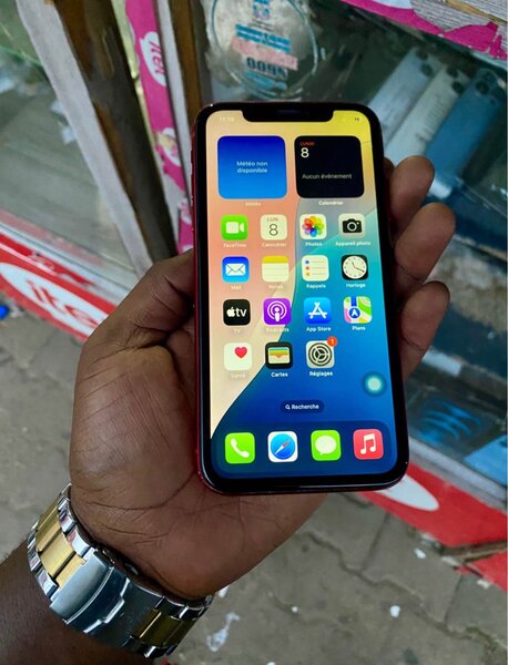 iPhone XR rouge 64Go