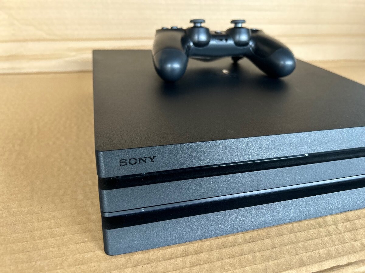 Console PS4 Pro 8jeux