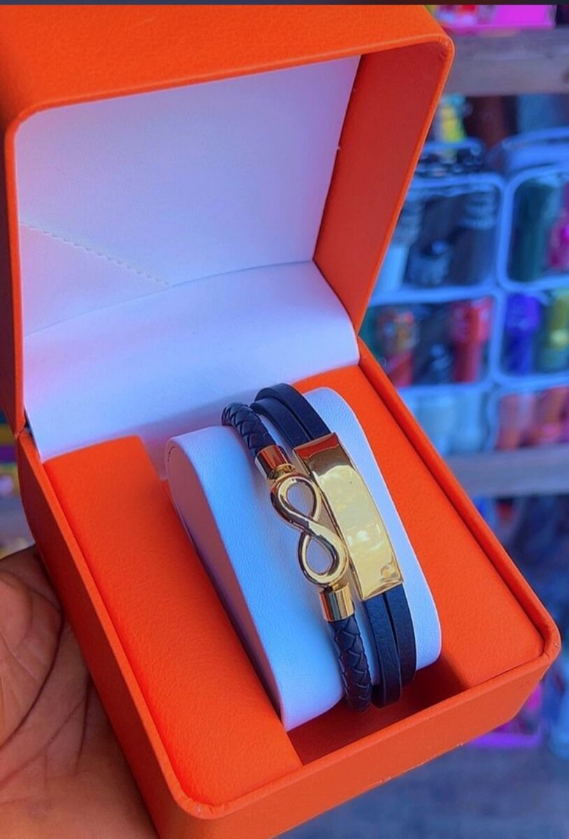 Bracelet