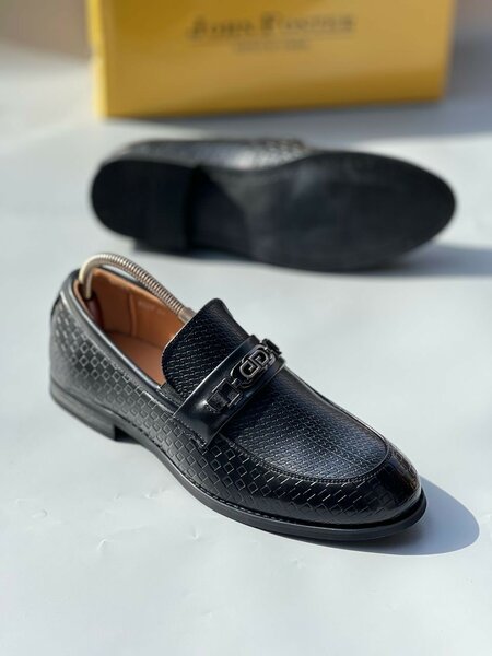 EXECUTIVE SHOE