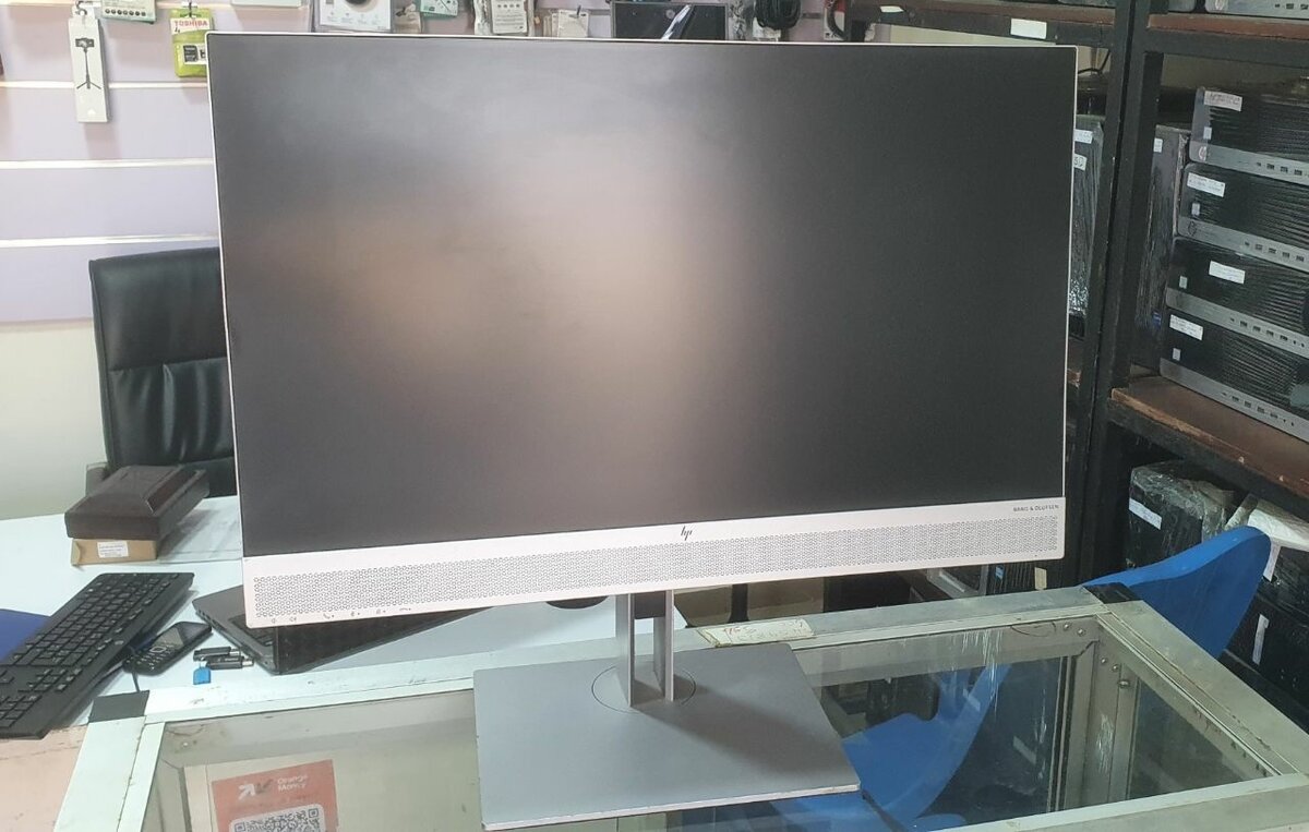 Écran hp 24 pouces + webcam