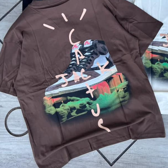 T-shirt brown