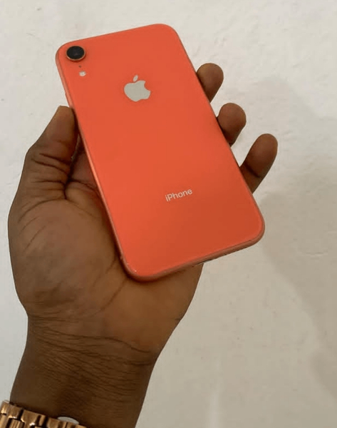 iPhone XR