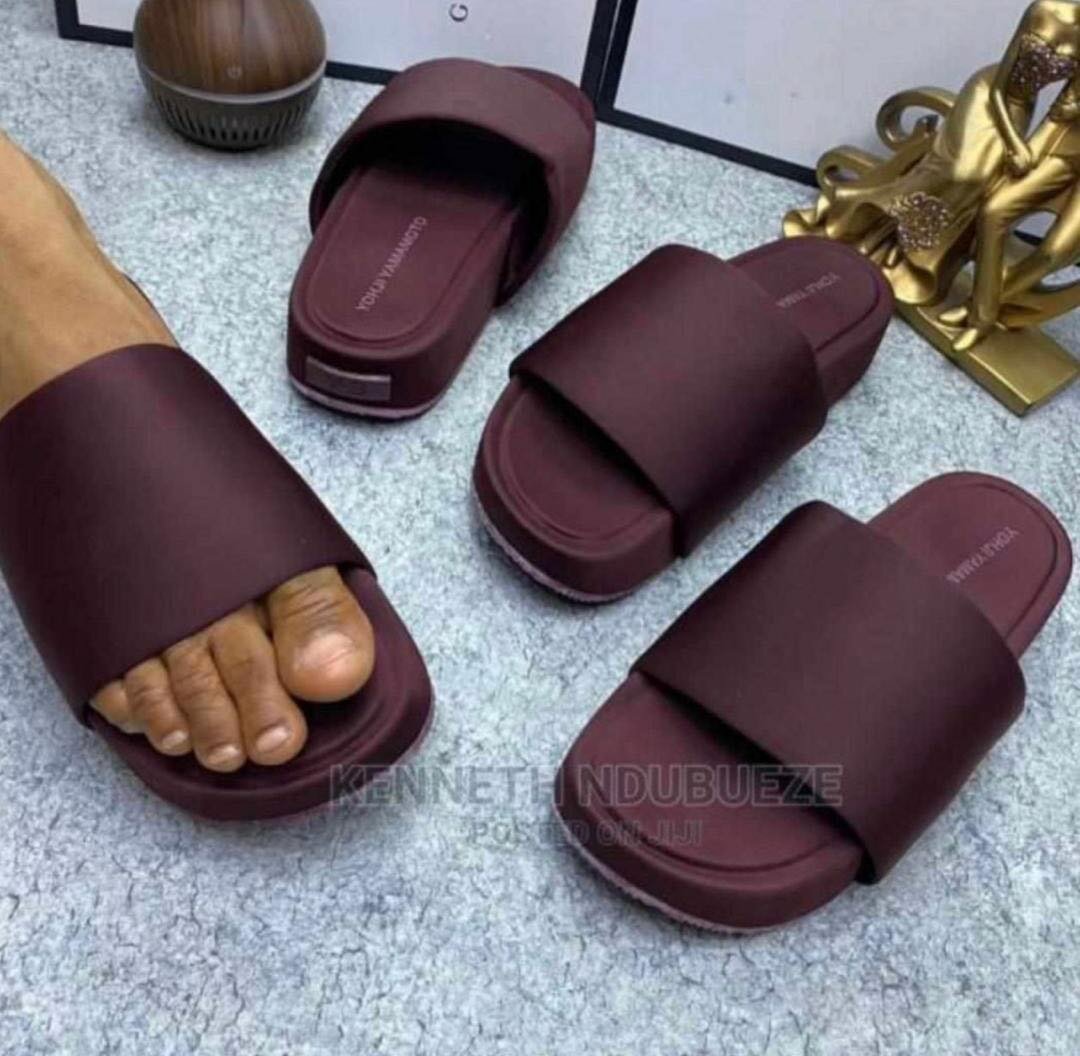 Y-3 slides